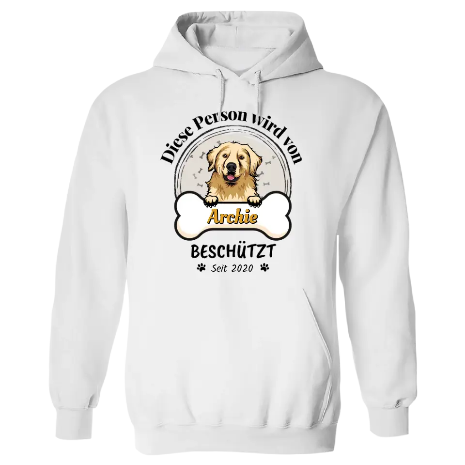Person wird beschützt - Personalisierter Hoodie